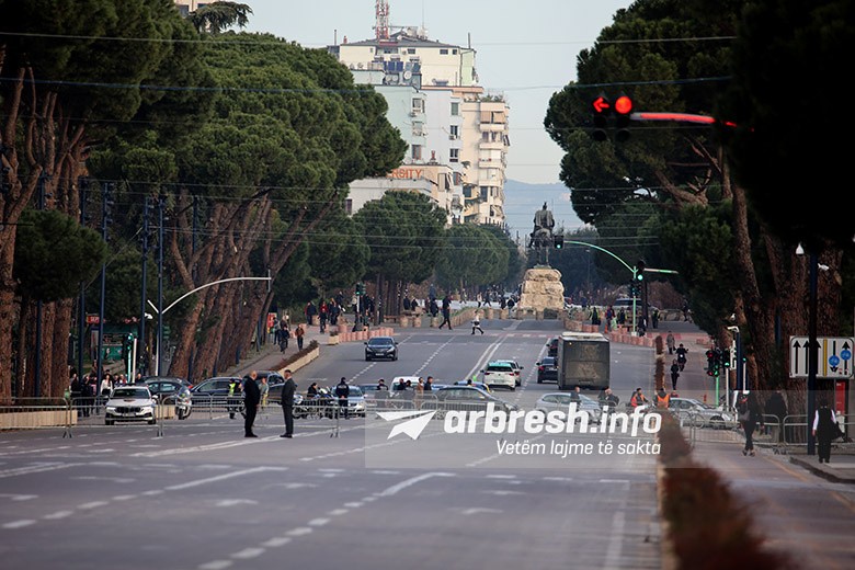 Bumi turistik në Shqipëri: Vendi kryeson rajonin me mbi 9.4 milionë vizitorë deri në gusht