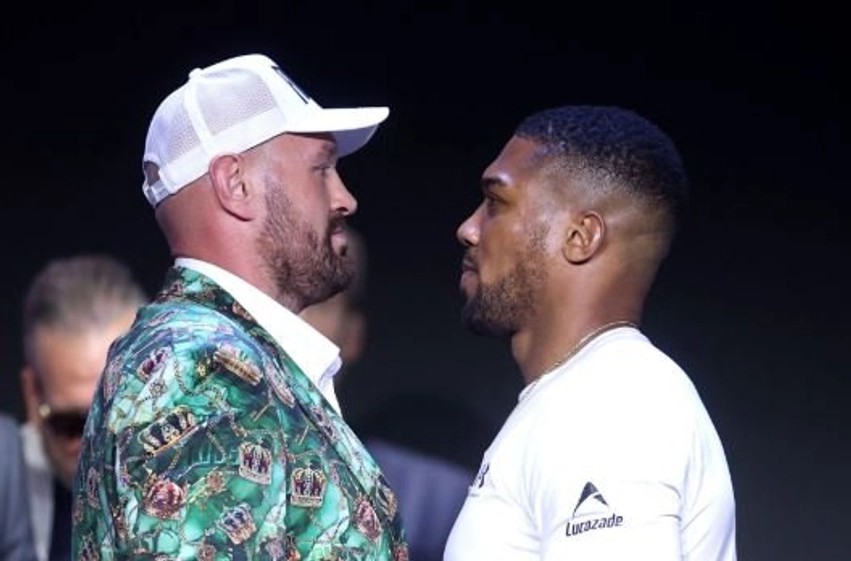 Nis “lufta e fjalëve” mes Joshua dhe Fury: Takimi i parë para përballjes madhështore në Kardif