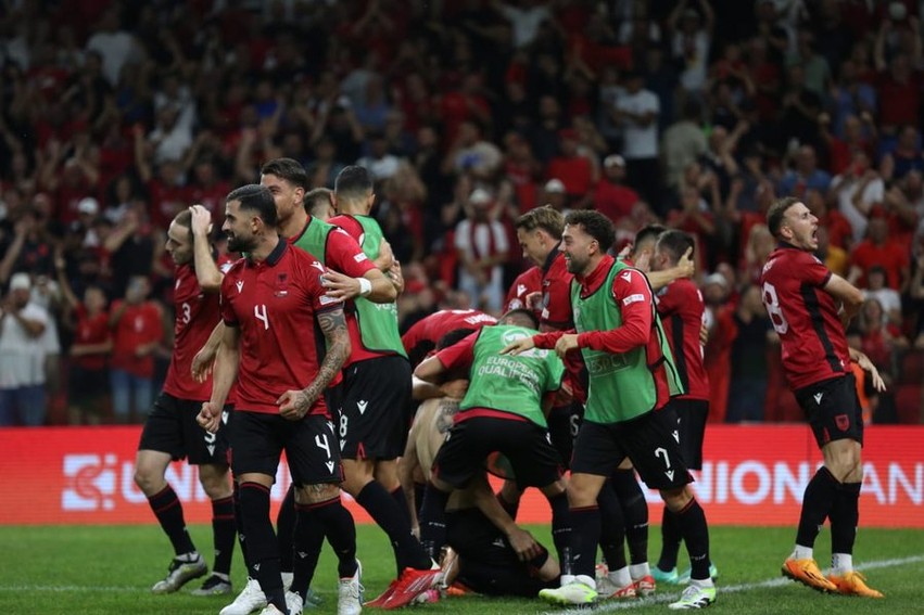 Mbështetje masive për Kombëtaren, shiten mijëra bileta para duelit me Bjellorusinë