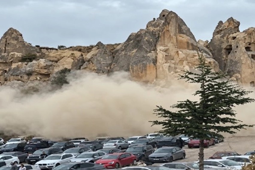 Tragjedi në Turqi: Masivi shkëmbor shkëputet nga shirat e rrëmbyeshëm, humbin jetën dy persona