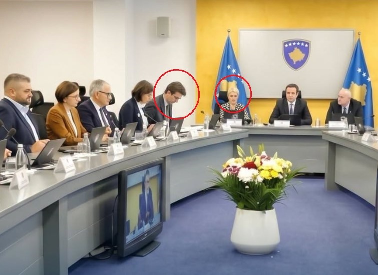 Skandali me Inteligjencën Artificiale: Fotografia zyrtare e ministrisë tjetërson figurat e kabinetit qeveritar