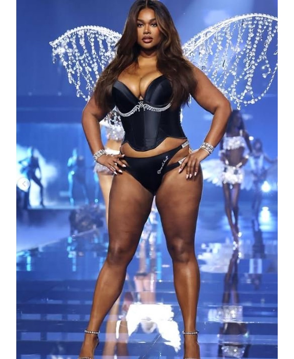 Modelja e famshme Precious Lee bën bujë me rikthimin e saj madhështor në pasarelën e Victoria’s Secret