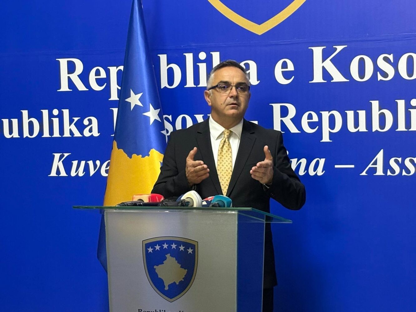 Tahiri bën thirrje urgjente: Projektligji për Dhomat e Specializuara të kalojë menjëherë në lexim të dytë