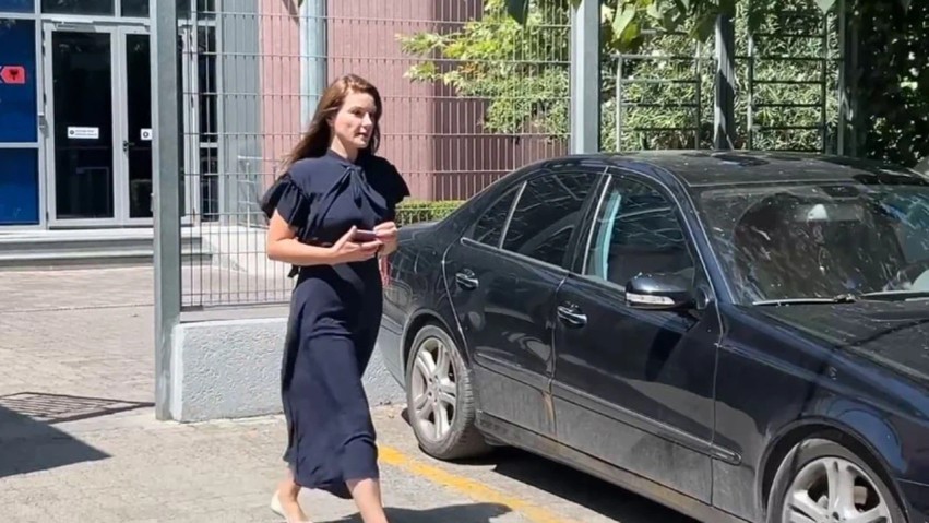 Sekuestrimi i telefonit, Gjykata Kushtetuese cakton datën për shqyrtimin e kërkesës së Ajola Xoxës