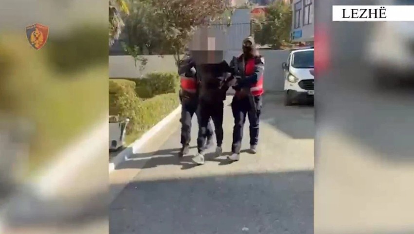 Operacioni “Blindi” në Laç: Lëviznin me makinë të blinduar, arrestohet 35-vjeçari që kishte thyer “Arrestin në shtëpi” dhe bashkëpunëtori i tij