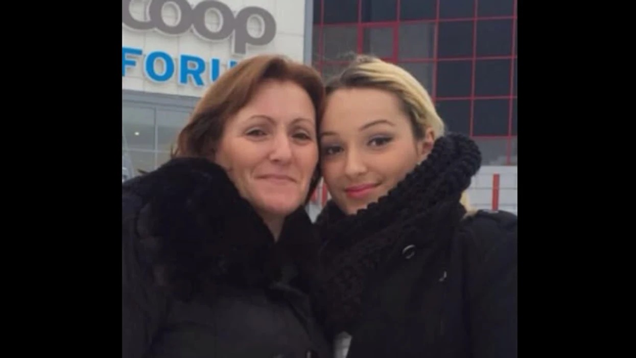 “Më u copëtua zemra përapë”: Reagon nëna e Liridona Ademajt pas vrasjes tragjike të Arlinda Zekajt