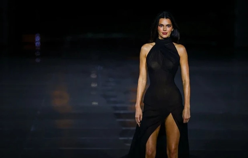 Kendall Jenner thyen heshtjen: E vërteta pas zërave për orientimin seksual dhe lidhjen me Cara Delevingne