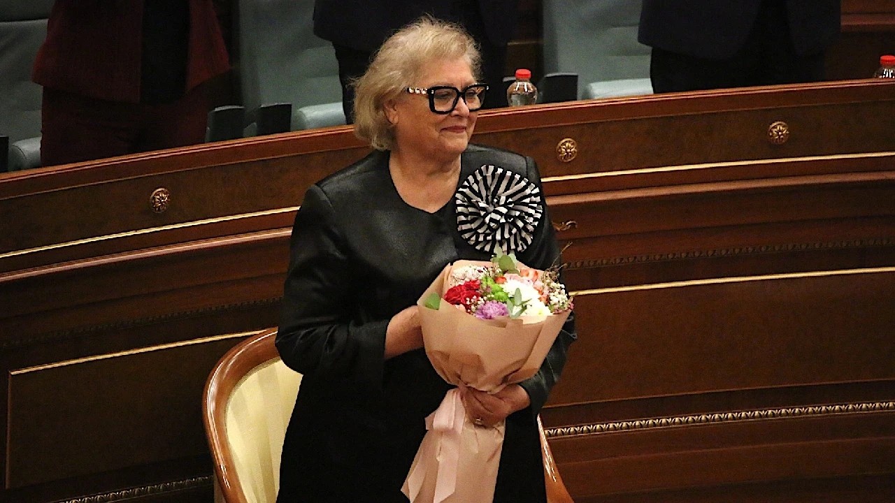 Kosova bëhet sot me presidente, mbahet ceremonia e inaugurimit të Justina Shiroka-Pulës