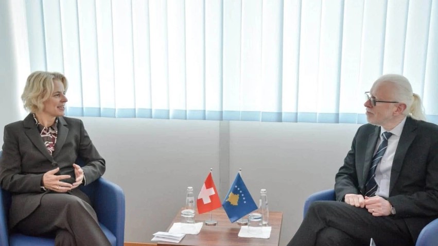 Bern zyrtarizon mbështetjen për digjitalizimin dhe modernizimin e administratës në Kosovë