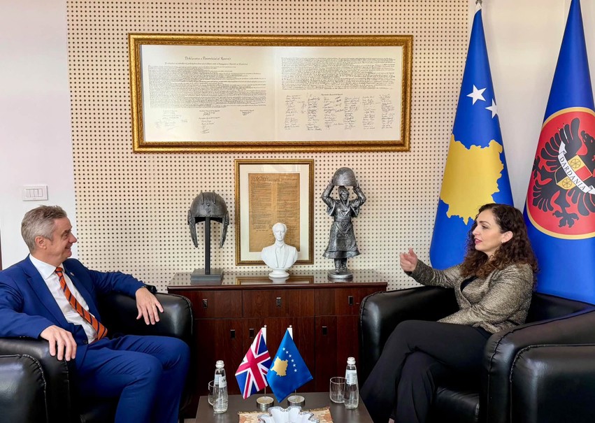 Osmani takon ambasadorin britanik: Partneriteti me Londrën, kyç për sigurinë dhe zhvillimin e vendit
