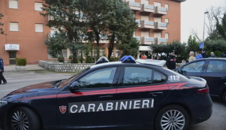 Tentoi t'i shpëtonte drejtësisë me pasaportën e binjakut, arrestohet 23-vjeçari shqiptar në Itali për drogë