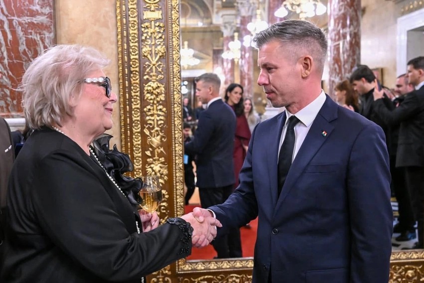 Vizita në Budapest: Kryeministri Peter Magyar pret në takim presidenten e Kosovës, Justina Shiroka Pula