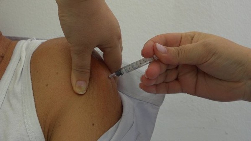 Fushata e vaksinimit anti-grip në kryeqytet: Autoritetet shëndetësore konfirmojnë rezerva të mjaftueshme