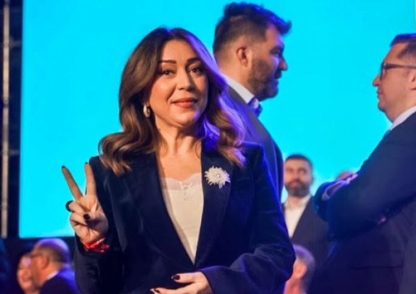 “Shteti s’është lojë!” Adelina Thaçi lëshon thirrjen e fortë: LDK të kthejë kurrizin inateve dhe pazareve