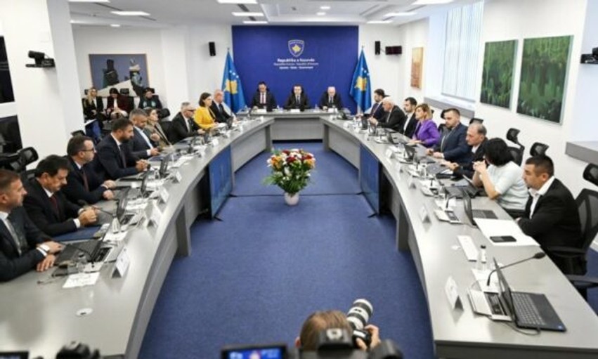Paketa e re e vendimeve të Qeverisë: Miratohen projektligjet kyçe, fondet për Luginën dhe marrëveshjet ndërkombëtare