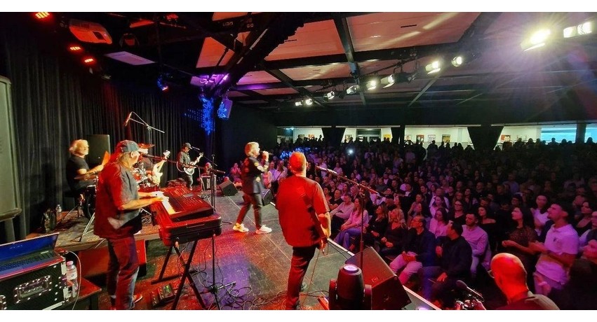 Pesë vjet Shqip Up: Festivali jubilar në Zvicër rezervon një surprizë të madhe për adhuruesit e grupit Elita 5
