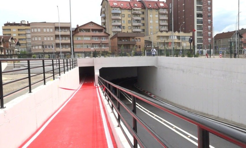 Ndërhyrja e shpejtë e policisë në Ferizaj shpëton 17-vjeçaren nga tentativa për vetëvjedhje