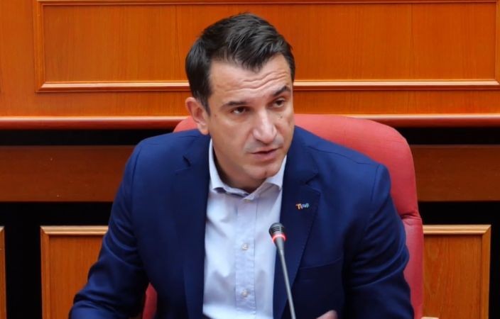 Nga regjimi i rreptë te mungesa e ujit: Veliaj denoncon kushtet në burgun e Fierit dhe pamundësinë e kontaktit me familjen