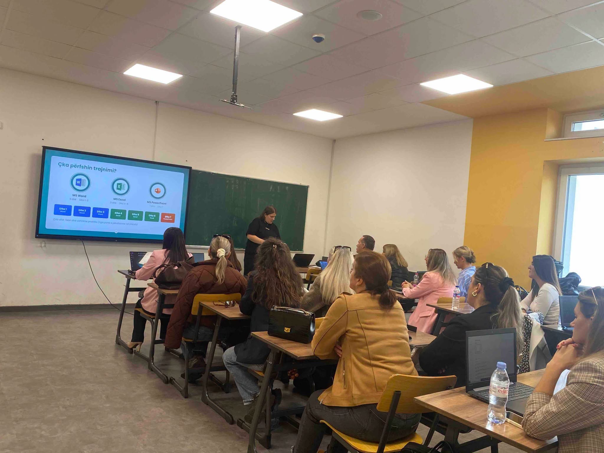 Nisin trajnimet e reja profesionale për arsimtarët e kryeqytetit