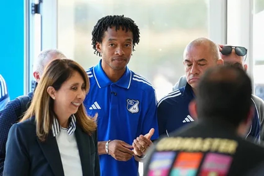 Kthimi i multinuar në Kolumbi: Juan Cuadrado përballet me ferrin e tifozëve ish-klubit të tij