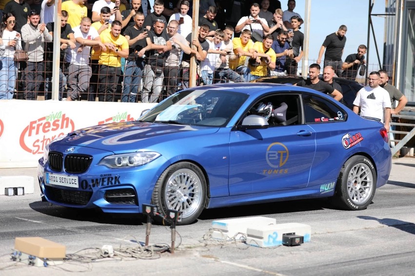 Adrenalina në maksimum: Skender Potera i njohur si “Gogi” triumfon në “Drag Race 3”