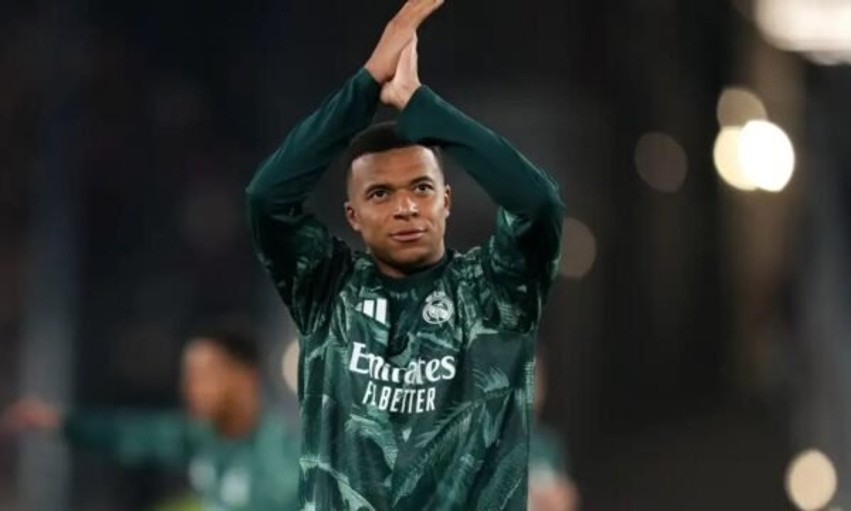Kylian Mbappé thyen heshtjen dhe kërkon falje pas skandalit që tronditi tregun kinez