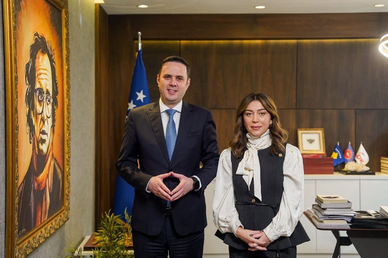Kritika e ashpër e ish-deputes së LDK-së: Zoti e ndihmoftë partisë time, kërkohet reflektim i menjëhershëm