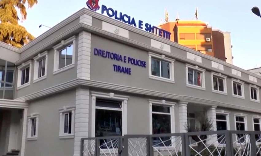 Tiranë: 54-vjeçari plagoset me armë zjarri në këmbë, paraqitet në spital për ndihmë mjekësore