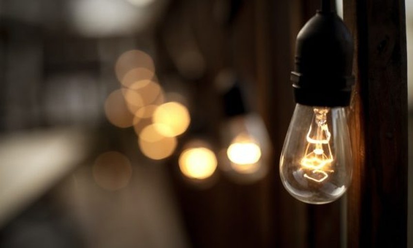 Kujdes! Këto zona do tëballafaqohen me ndërprerje të energjisë elektrike për shkak të punimeve në rrjet