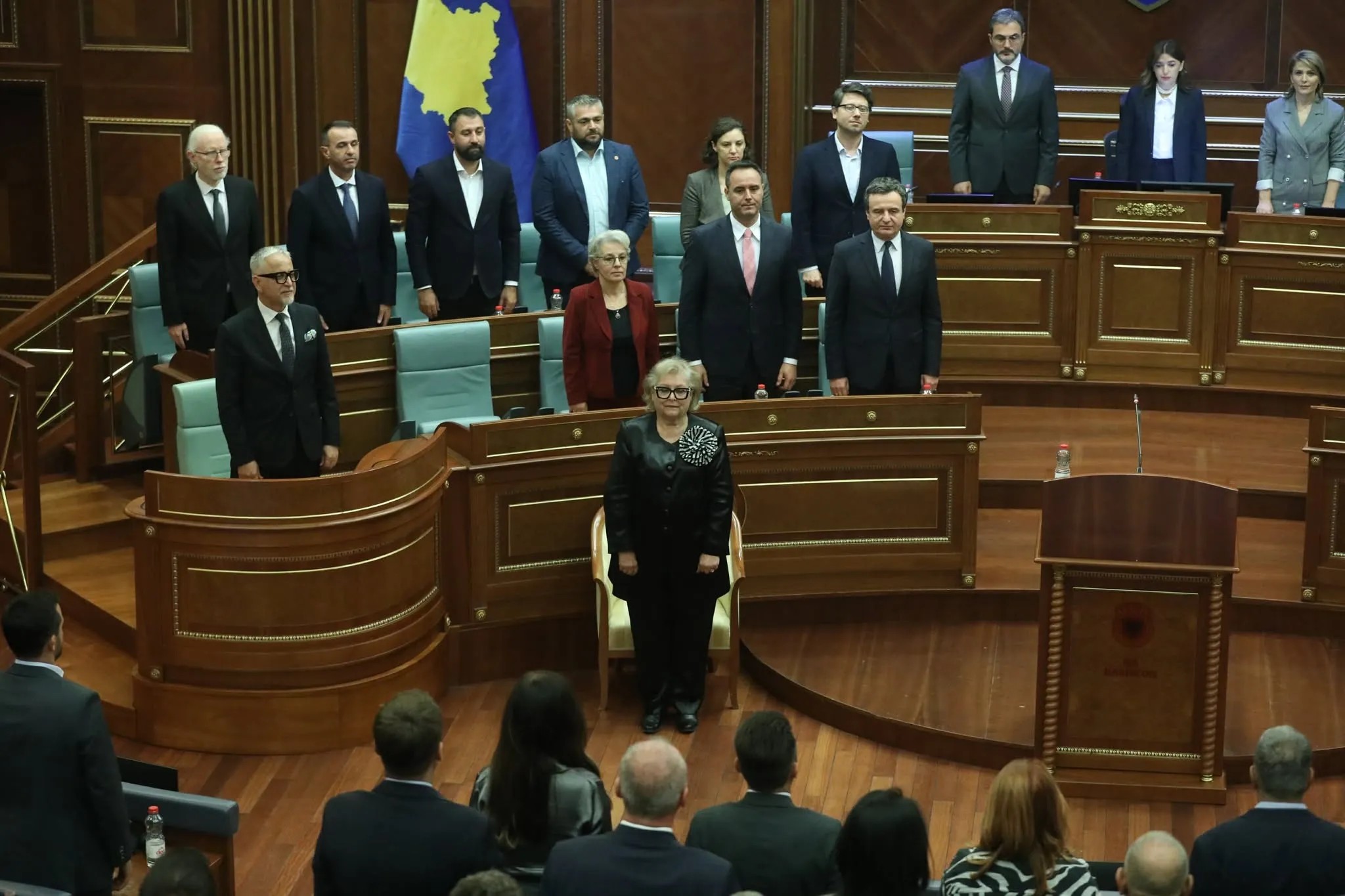 Vëmendja e mediave globale te zgjedhja e papritur e presidentes së re të Kosovës