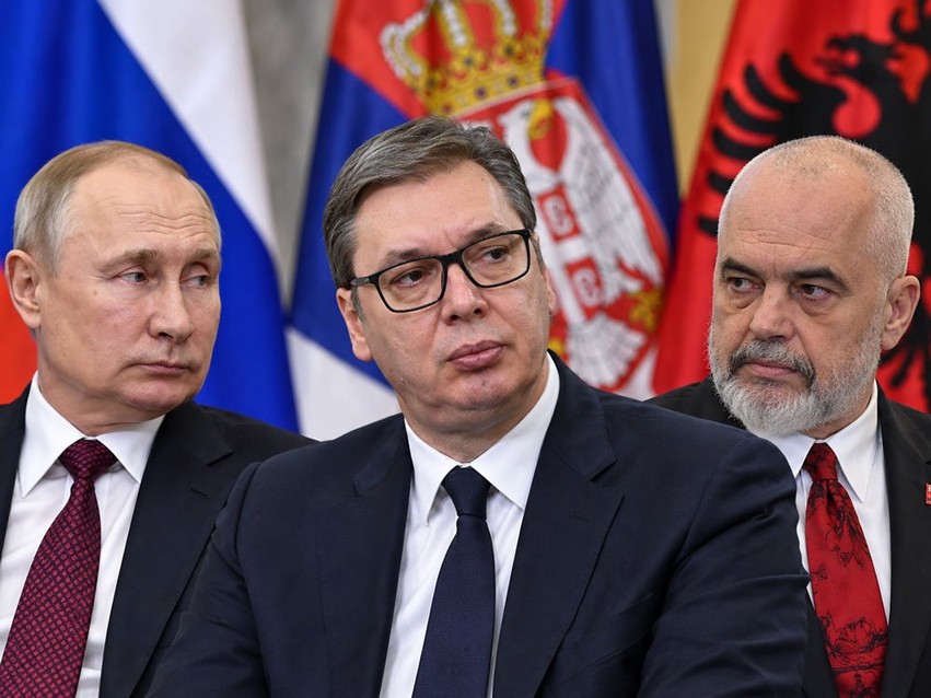 Mbështetja e Putinit për Vuçiqin në krye të qeverisë: Si po pozicionohet Edi Rama?