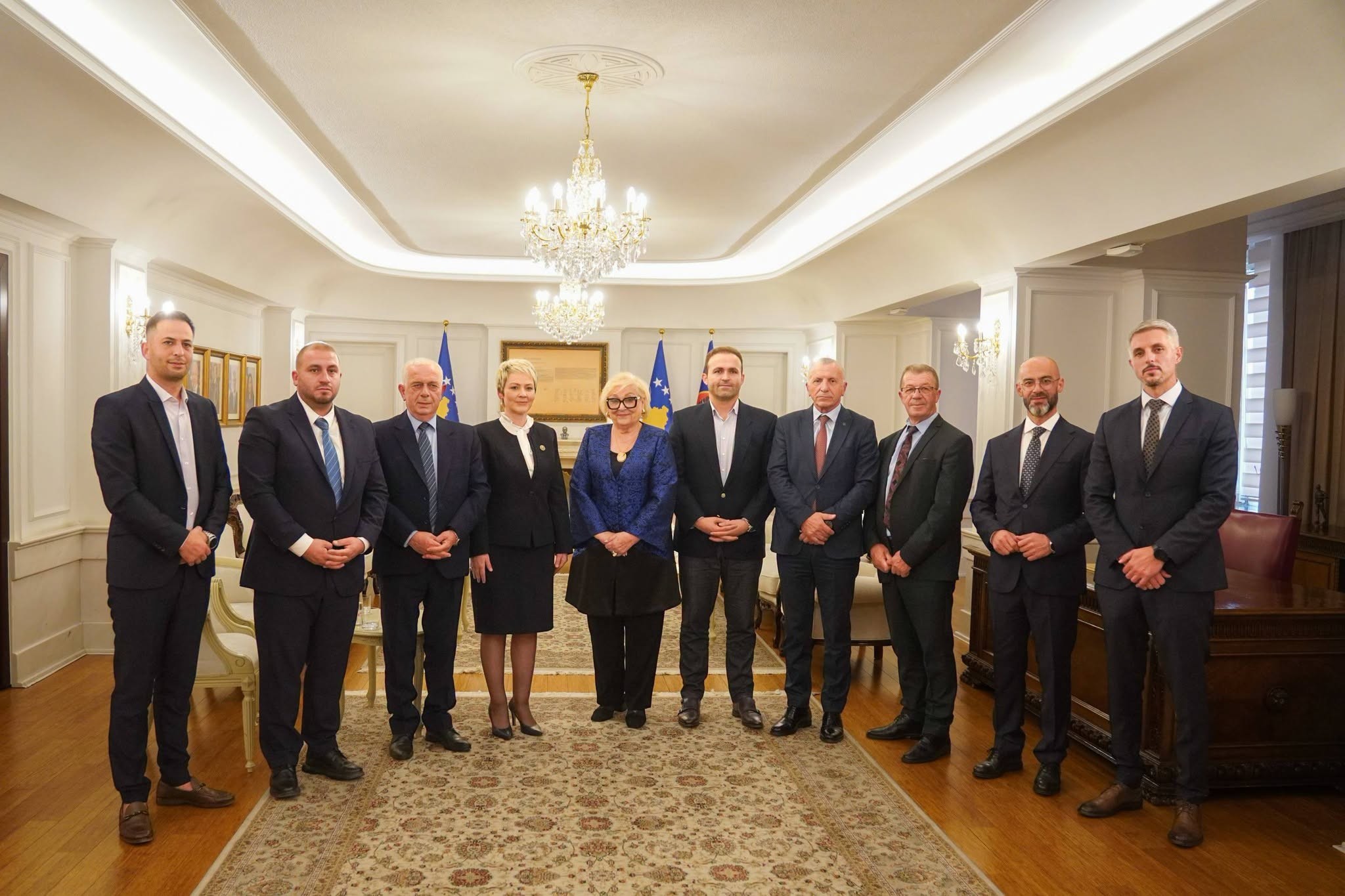 Mbështetje për Luginën, Ardita Sinani takon Presidenten Shiroka-Pula: Apel për votimin e numrit 17