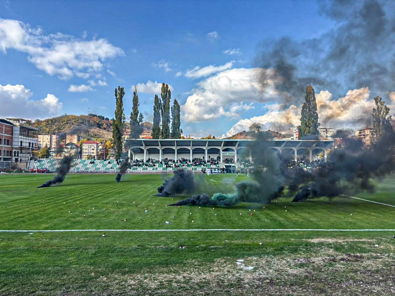 Pakënaqësitë thellohen në Mitrovicë: “Torcida” vazhdon revoltën, Trepça regjistron humbjen e katër radhazi