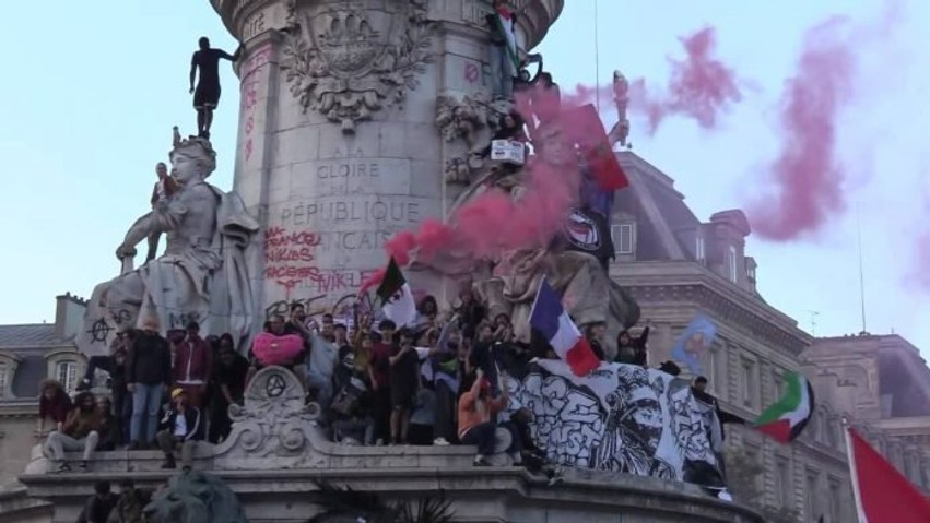 Tensione dhe arrestime në Paris: Policia përdor gaz lotsjellës ndaj protestuesve për koston e jetesës