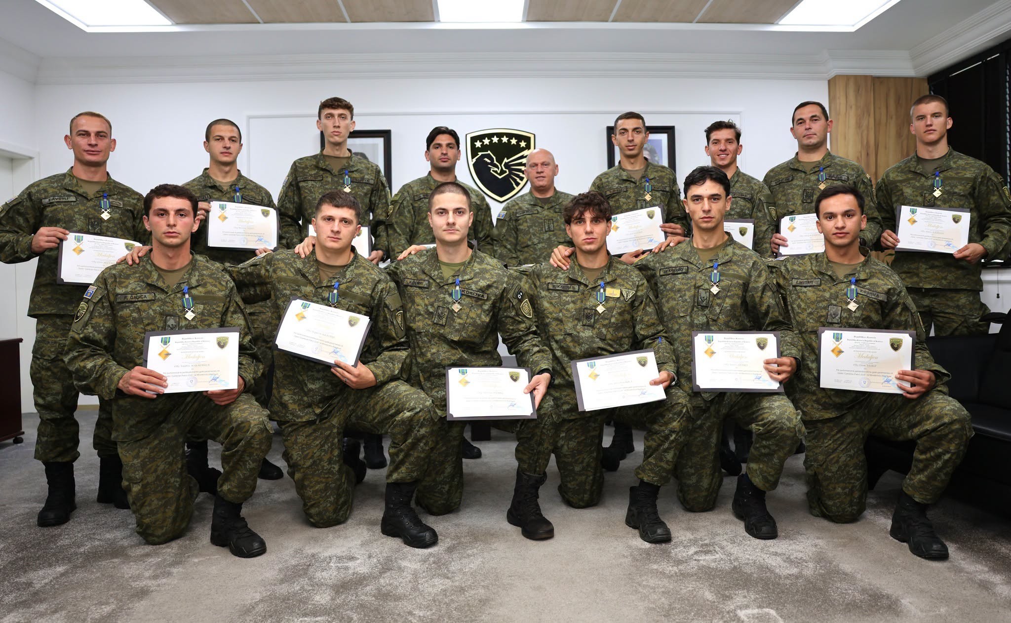 Sukses historik në “Cambrian Patrol 2026”: Komandanti i FSK-së nderohet me medalje heronjtë e artë