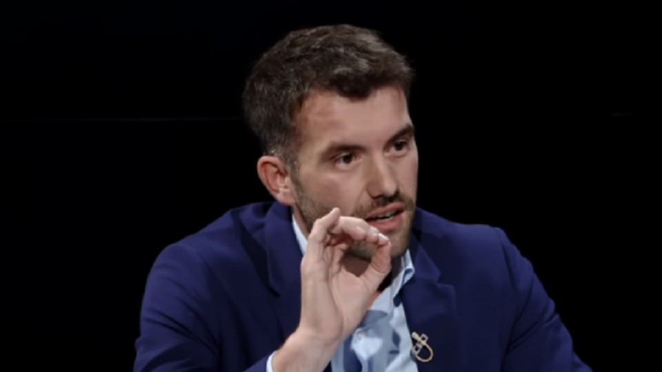 Debati për çlirimin e Kosovës, Rron Gjinovci: Po besoni se Perëndimi nuk pati rol në lirinë tonë