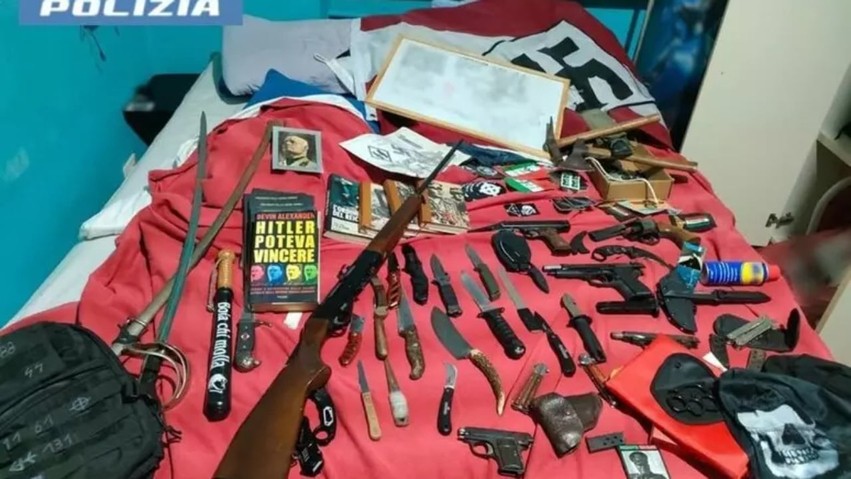 Arsenal armësh dhe ideologji naziste në Itali, arrestohet 19-vjeçari nga Pavia