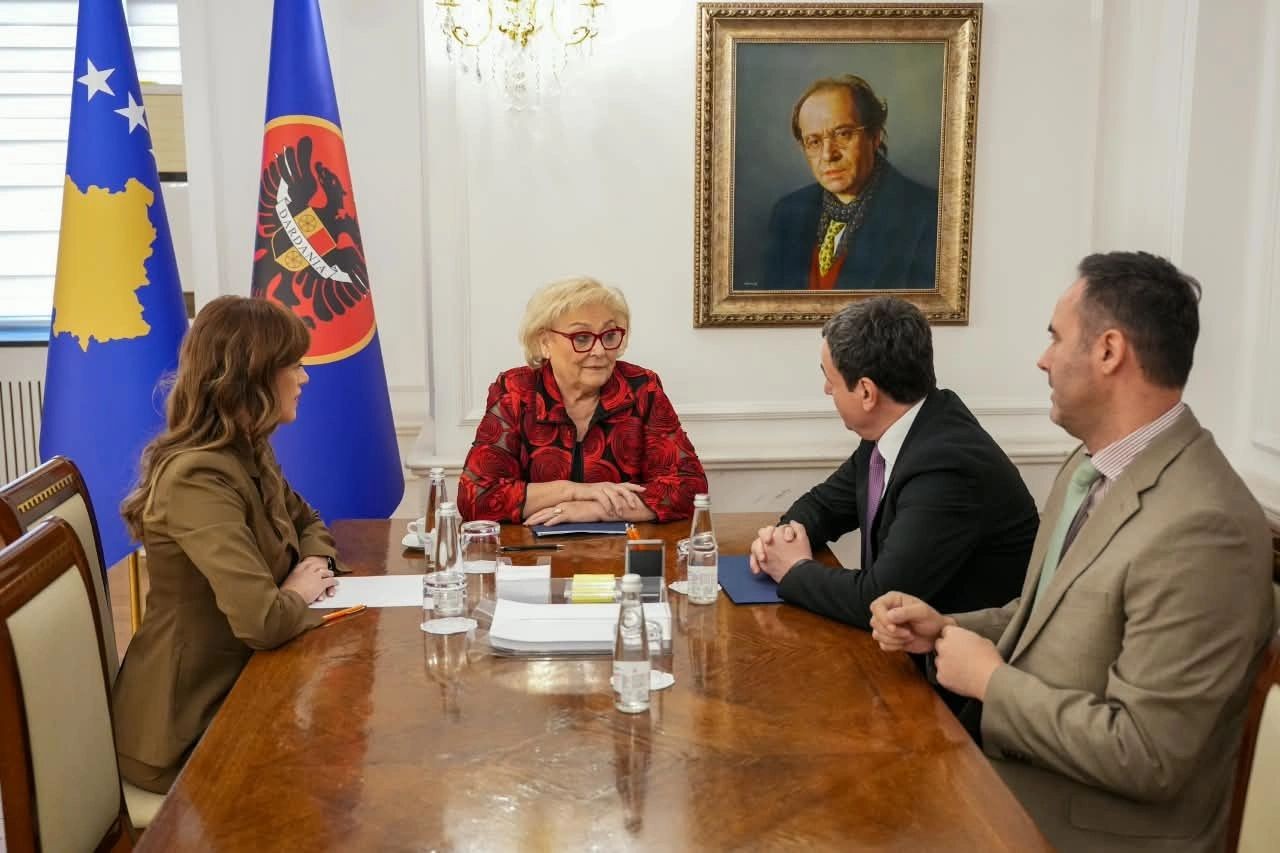 Koordinim institutional në Prishtinë: Diskutohet strategjia për mbrojtjen juridike të ish-krerëve të UÇK-së