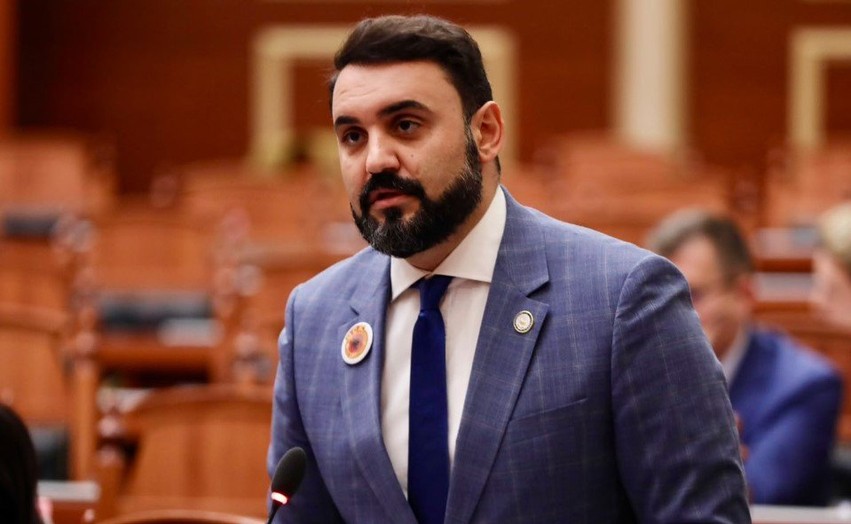 Akuzat e ashpra të Këlliçit: Pse kryeministri Rama po shpërfill plagët e pedagogëve?