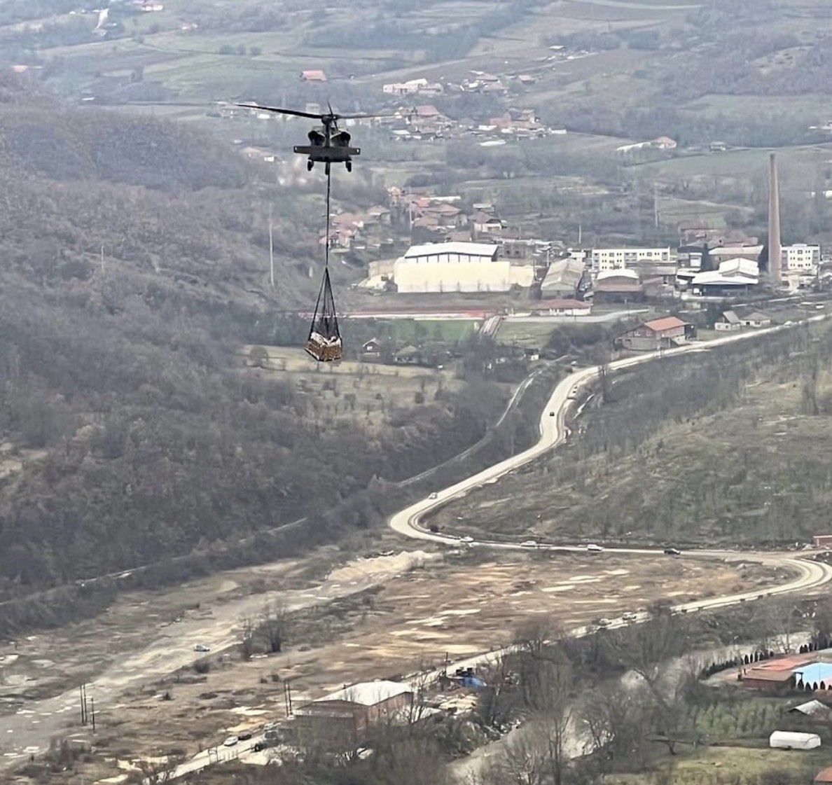 Propozimi i Kurtit për bazën 'Bondsteel': Senatori Durbin kërkon shqyrtim serioz të ofertës financiare