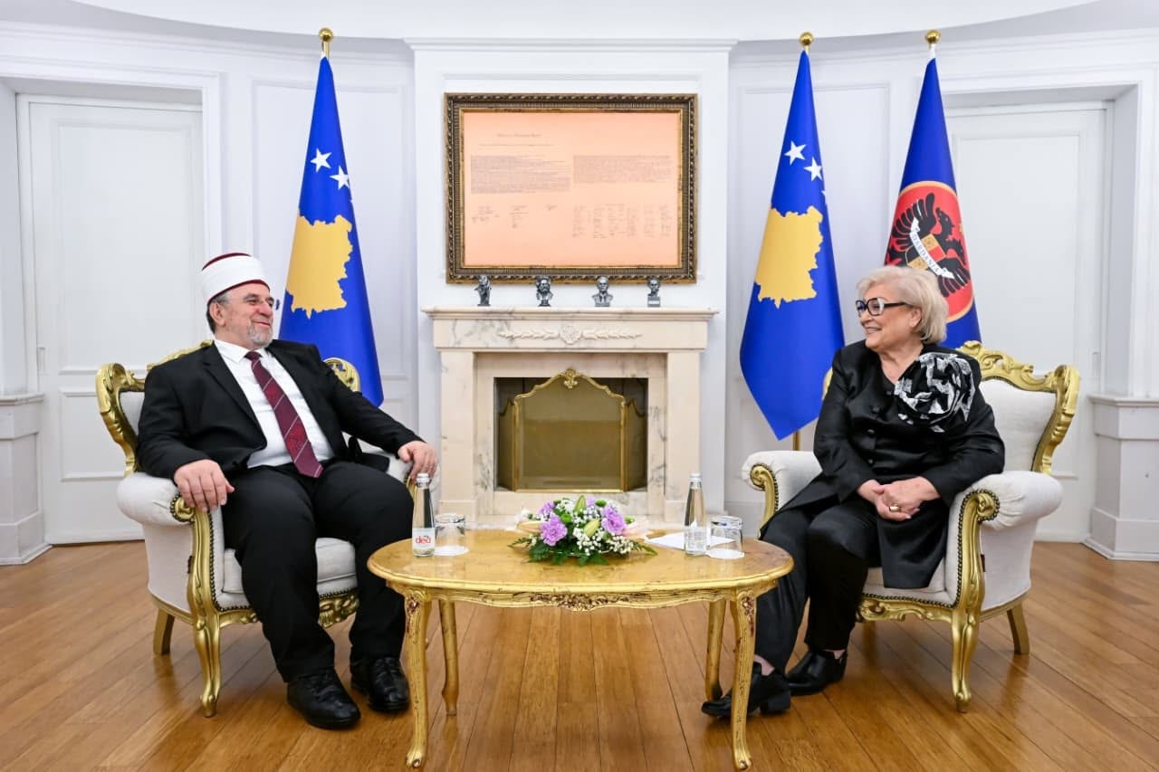 Vlerat e bashkëjetesës fetare në Kosovë në fokus të takimit mes Shiroka Pulës dhe myftiut Tërnava