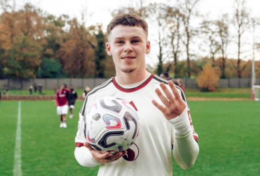 Trashëgimia vazhdon: Djali i Wayne Rooney shkëlqen me katër gola për Manchester United