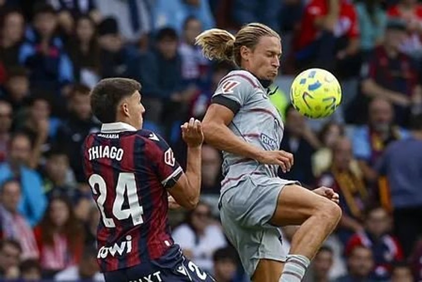 Atletico Madrid shkëlqen në Mestalla, merr kreun e La Ligës pas fitores ndaj Valencias