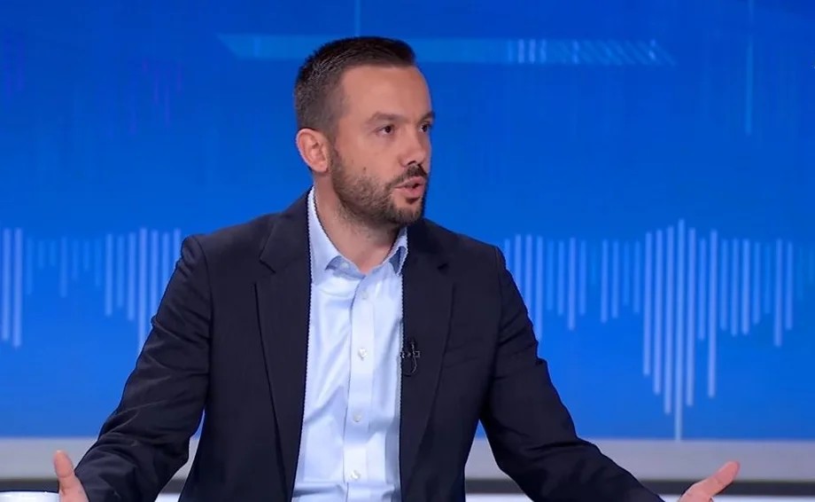 Arian Tahiri kërkon zbatim rigoroz të Ligjit për Gjykatën Speciale: Vendimet e Kuvendit s'janë rekomandime