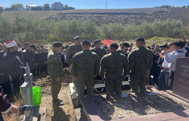 Lamtumira e fundit pas gati tri dekadash: Rivarrosen mbetjet mortore të Adem Beqirit, viktimë e luftës në Kosovë