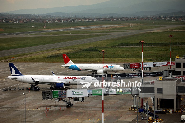 Sekuestrohen 84 fishekë në Aeroportin e Prishtinës, ndalohet i dyshuari