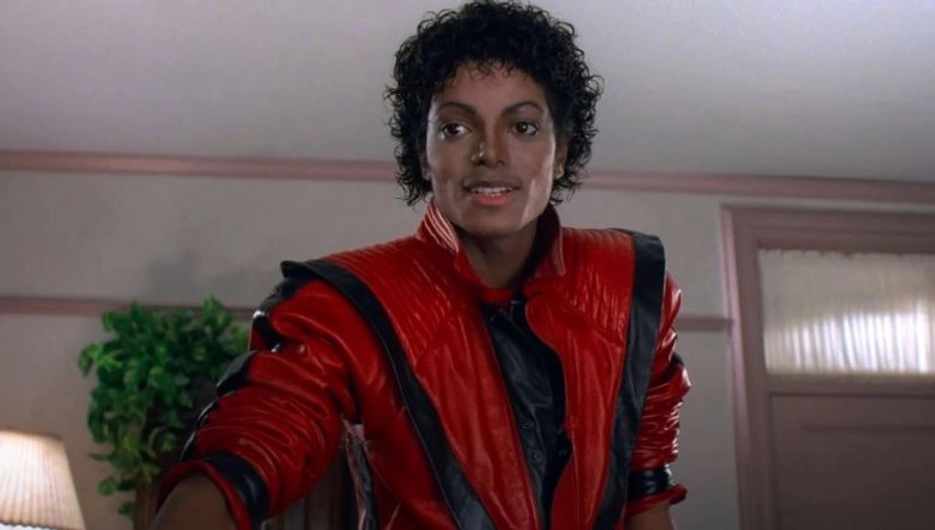 Këmisha legjendare e Michael Jackson nga “Thriller” mund të kapë shifrën marramendëse prej 10 milionë dollarësh në ankand