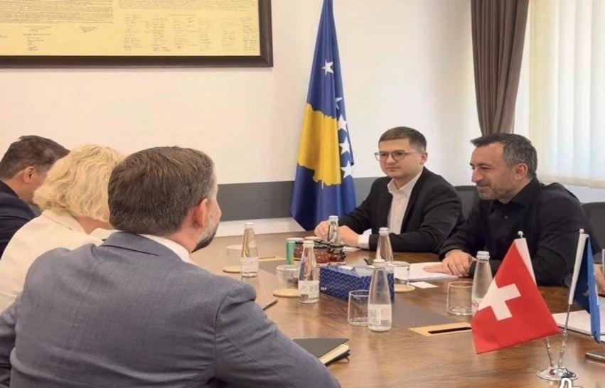 Basha pret ambasadoren e re helvetike: Theksi te projektet e përbashkëta në infrastrukturë