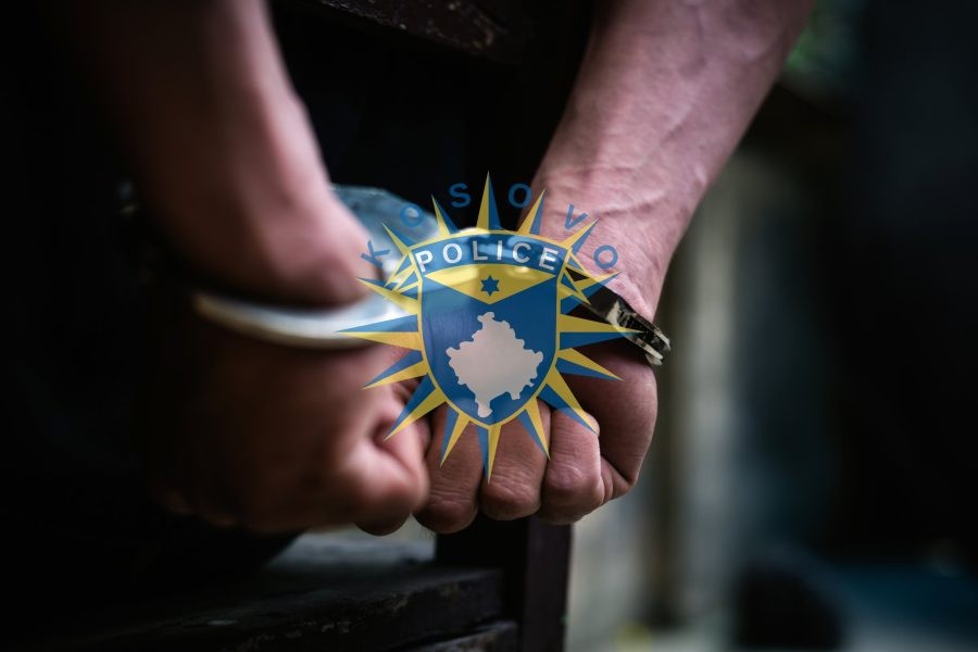 Operacion antidrogë në Deçan: Prangosen dy persona dhe sekuestrohen bimë narkotike e marihuanë