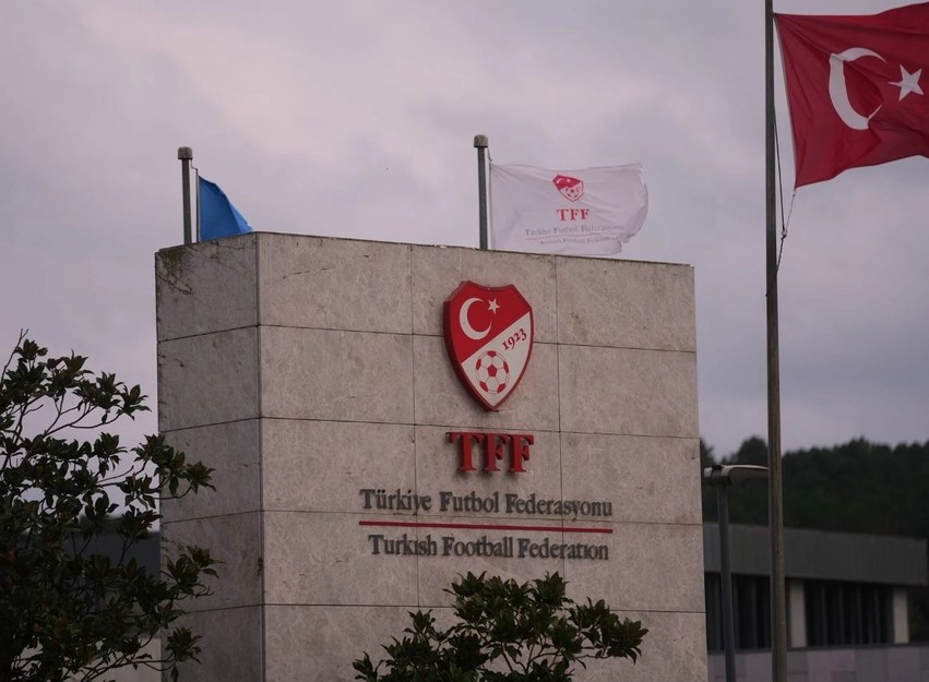 Skandal në futbollin turk: 448 zyrtarë nën hetim për baste të paligjshme dhe manipulime